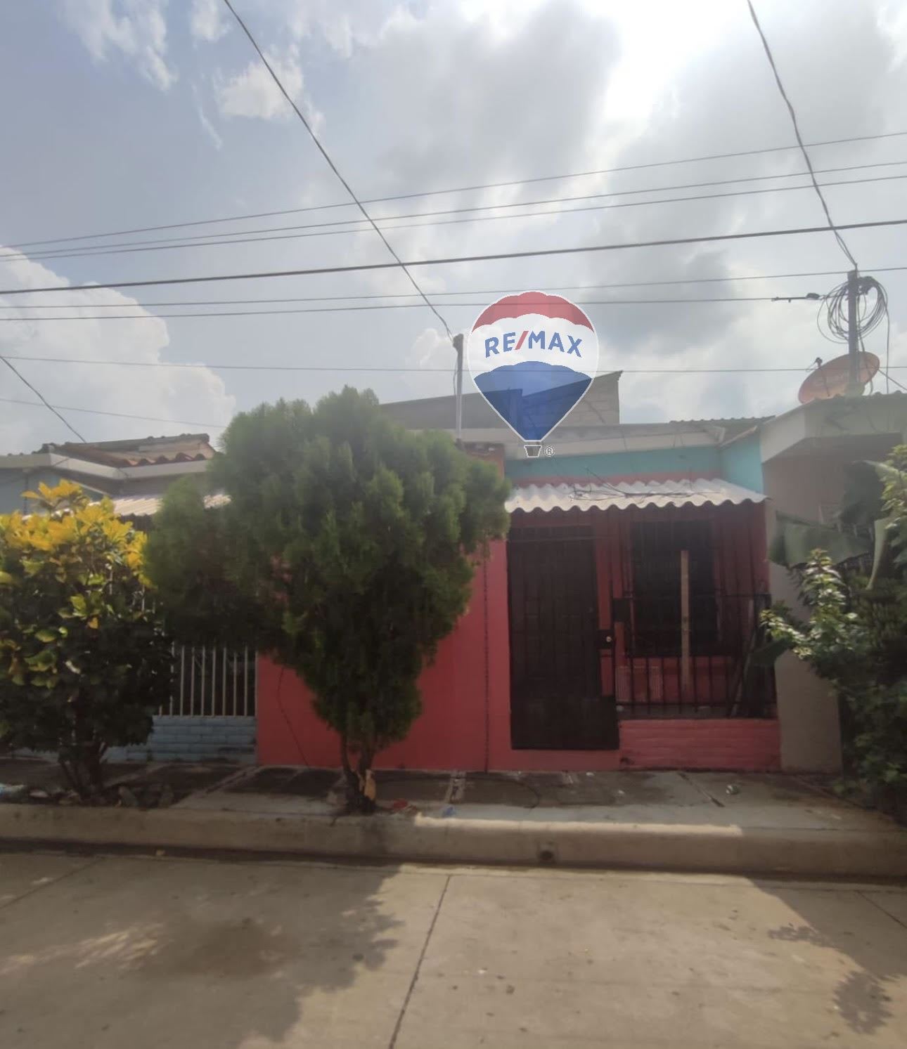 Casa en venta está ubicada en Ciudad Paraíso, Santa Ana.